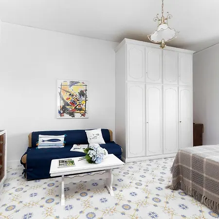 Albi Apartment